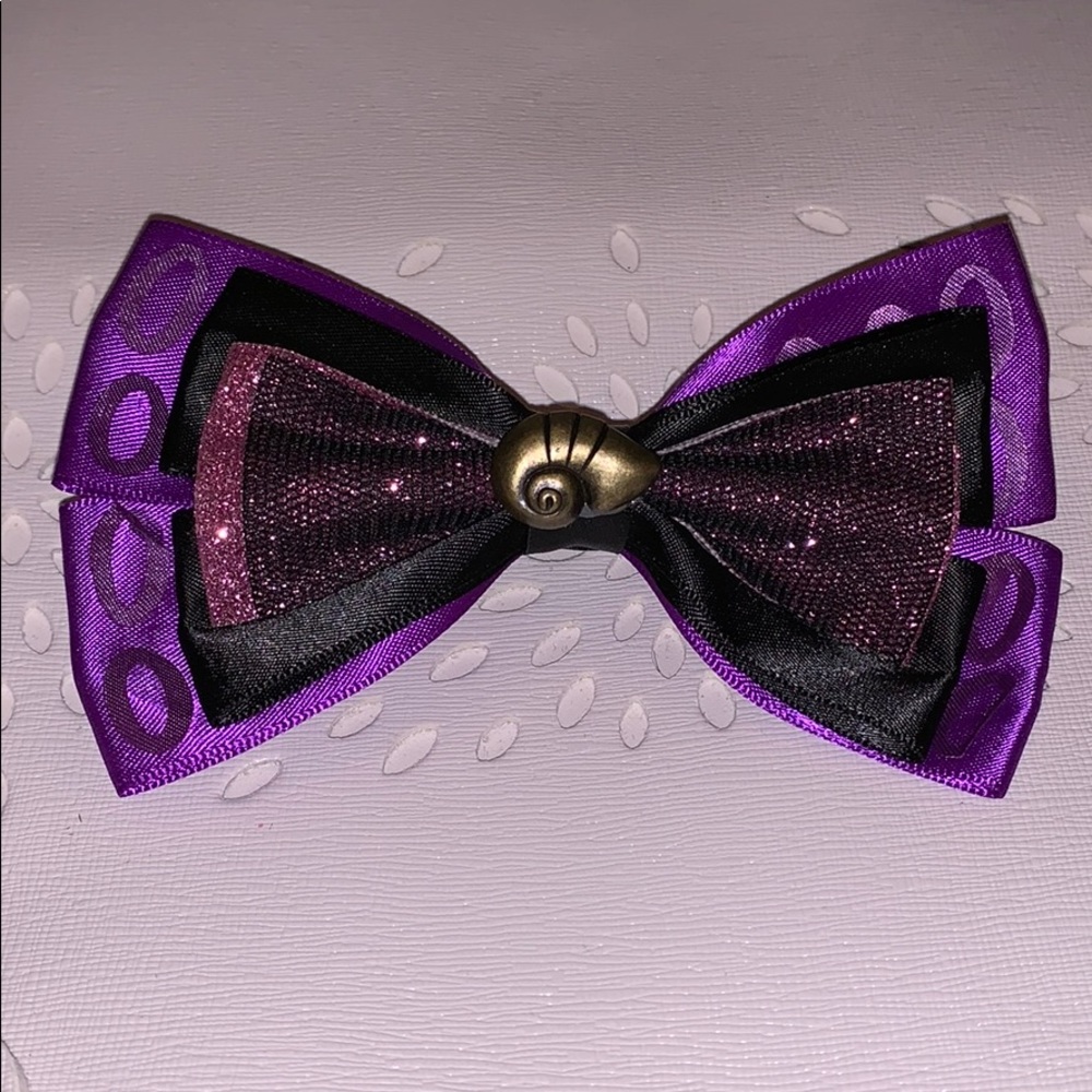 Ursula Bow
